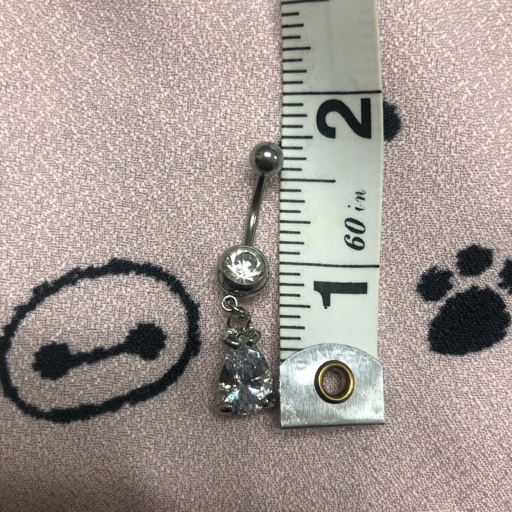 🐶 NWOT belly button ring, crystal teardrop design